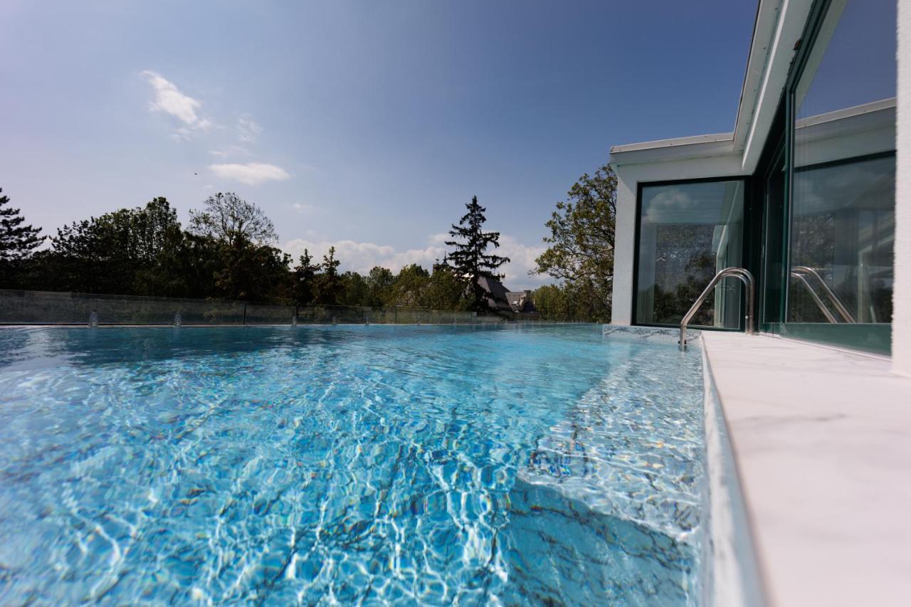 Villa Bauhaus Wellness Apartman Fsz. 3 Siofok Exterior photo
