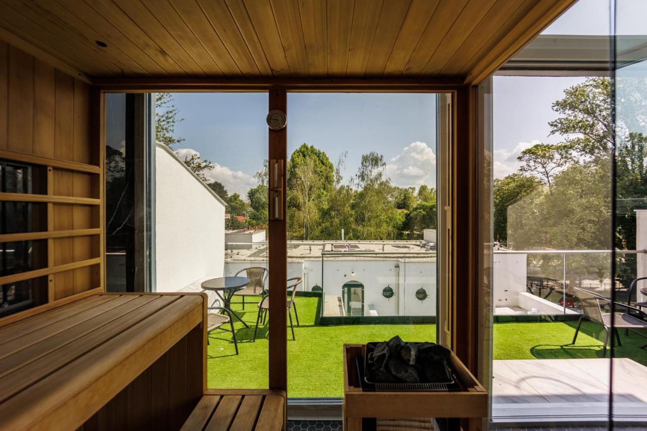 Villa Bauhaus Wellness Apartman Fsz. 3 Siofok Exterior photo